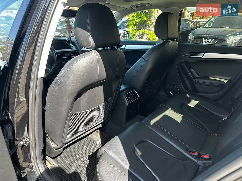 Седан Audi A4 2011 в Одессе