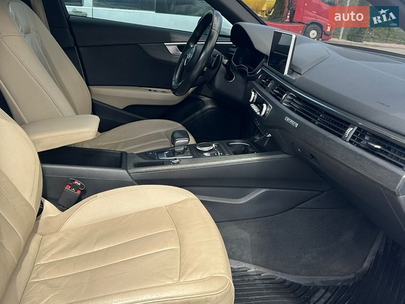 Седан Audi A4 2016 в Житомире