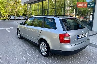 Універсал Audi A4 2002 в Рівному