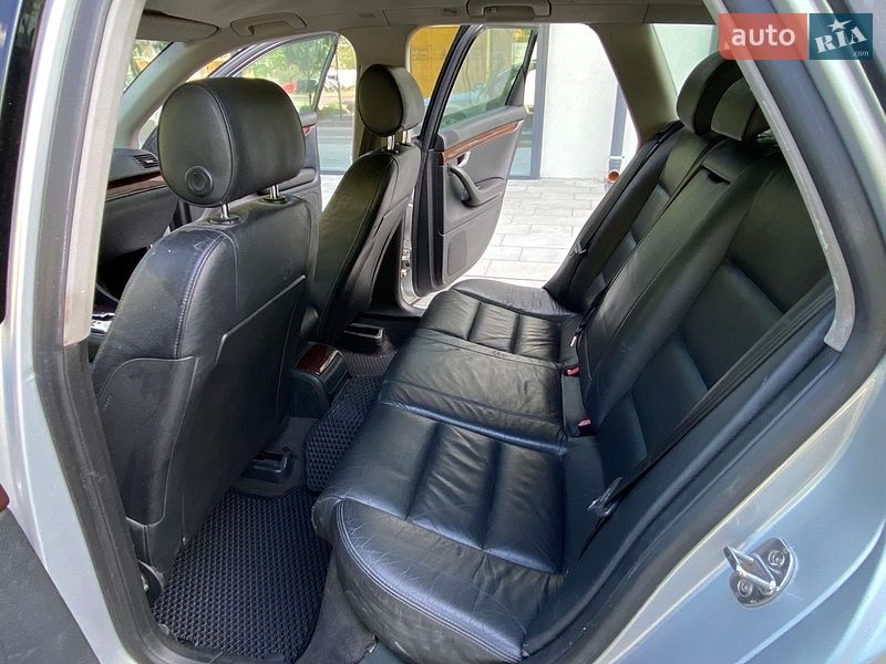 Універсал Audi A4 2002 в Рівному