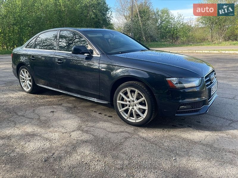 Седан Audi A4 2013 в Дрогобыче