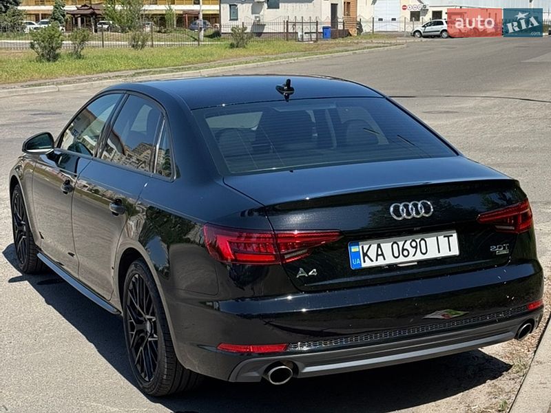 Седан Audi A4 2017 в Киеве