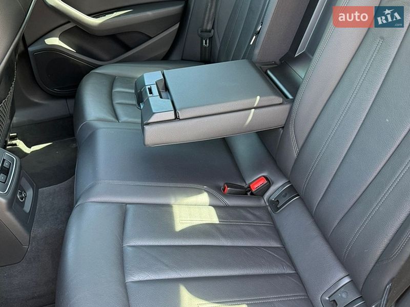 Седан Audi A4 2017 в Киеве