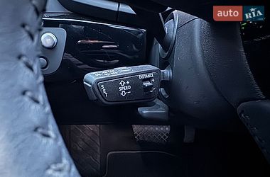 Седан Audi A4 2020 в Львове