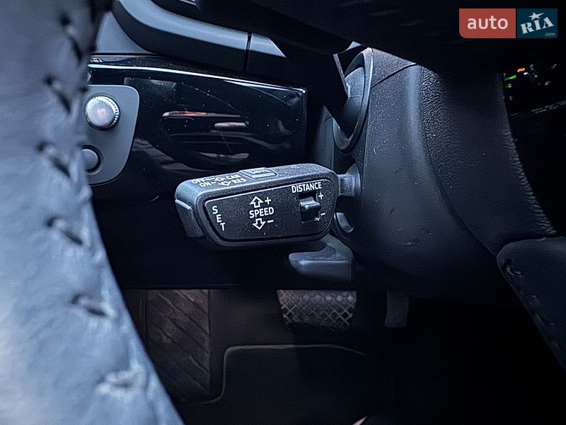 Седан Audi A4 2020 в Львове