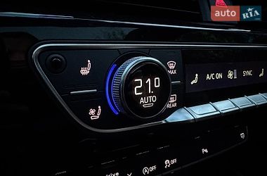 Седан Audi A4 2020 в Львове