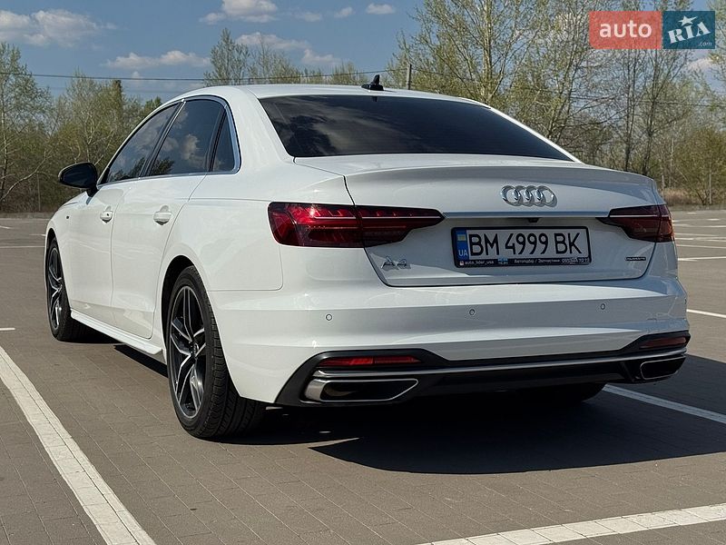 Седан Audi A4 2023 в Сумах