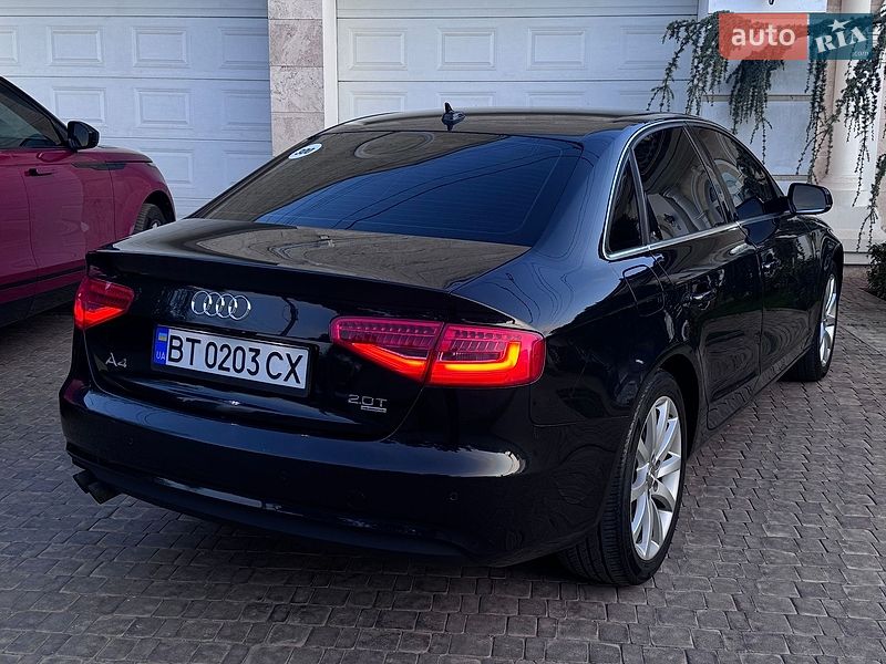 Седан Audi A4 2013 в Одессе