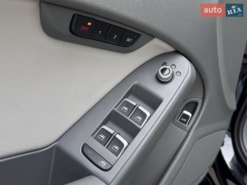 Седан Audi A4 2013 в Одессе