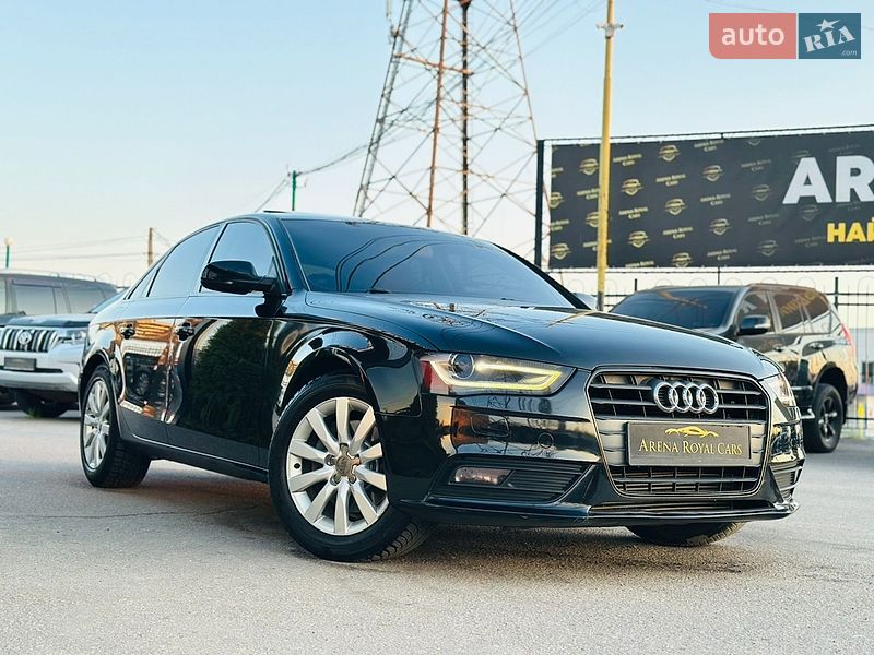 Седан Audi A4 2012 в Харькове