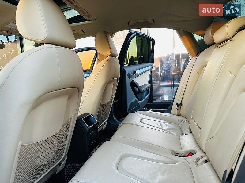 Седан Audi A4 2012 в Харькове
