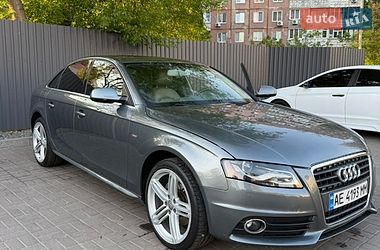 Седан Audi A4 2012 в Дніпрі