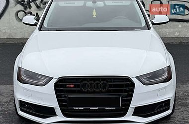 Седан Audi A4 2015 в Хмельницькому