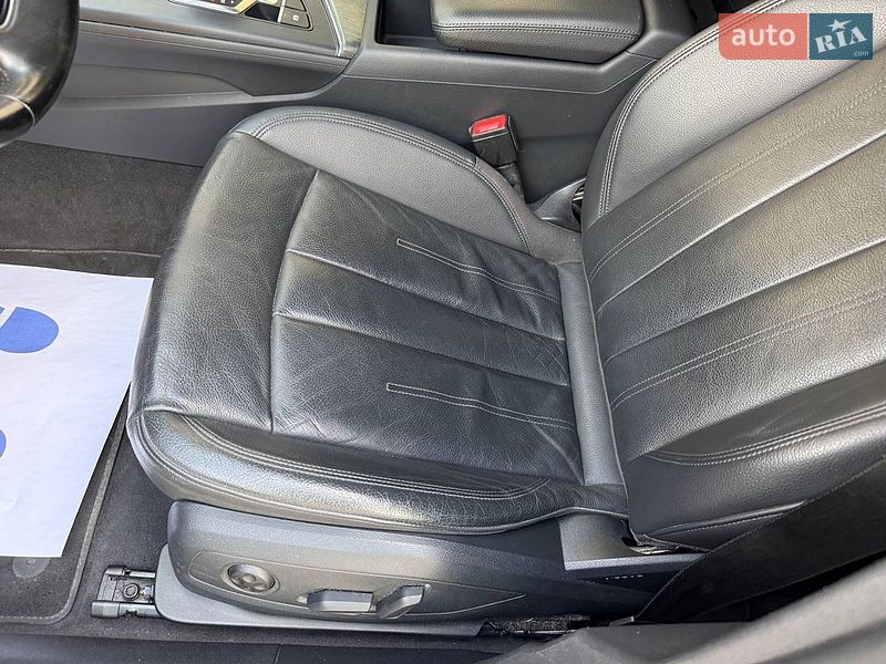 Седан Audi A4 2018 в Стрые