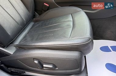 Седан Audi A4 2018 в Стрые