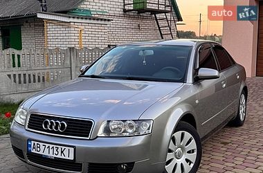 Седан Audi A4 2004 в Калиновке