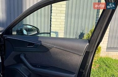 Универсал Audi A4 2016 в Киеве