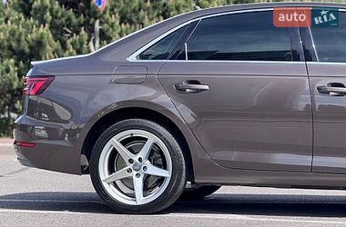 Седан Audi A4 2018 в Києві