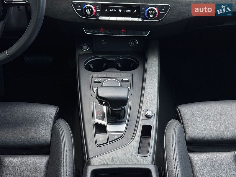 Седан Audi A4 2018 в Києві