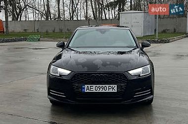 Седан Audi A4 2017 в Львові