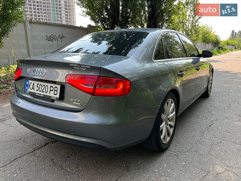 Седан Audi A4 2012 в Києві
