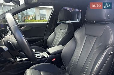 Седан Audi A4 2020 в Киеве