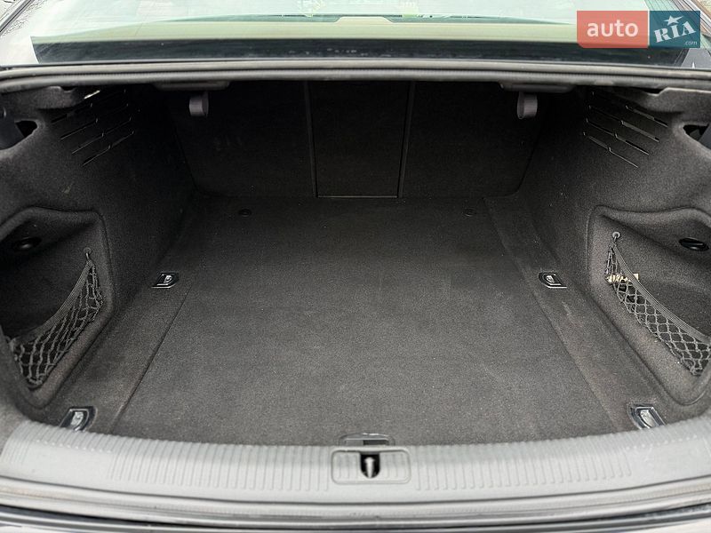 Седан Audi A4 2015 в Шептицькому