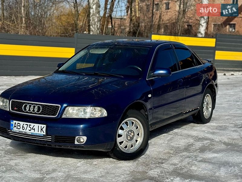 Седан Audi A4 2000 в Києві