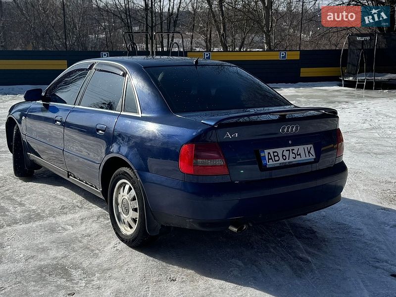 Седан Audi A4 2000 в Києві