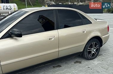 Седан Audi A4 1996 в Коломые