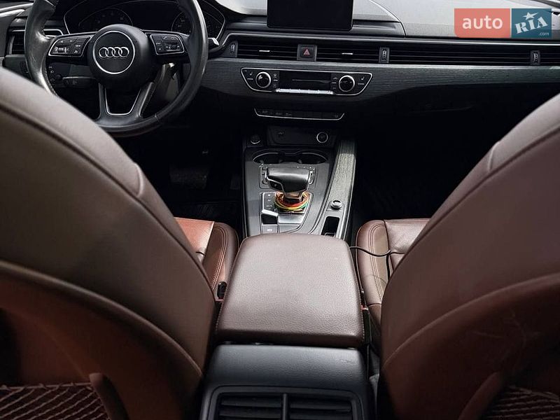 Седан Audi A4 2017 в Житомире