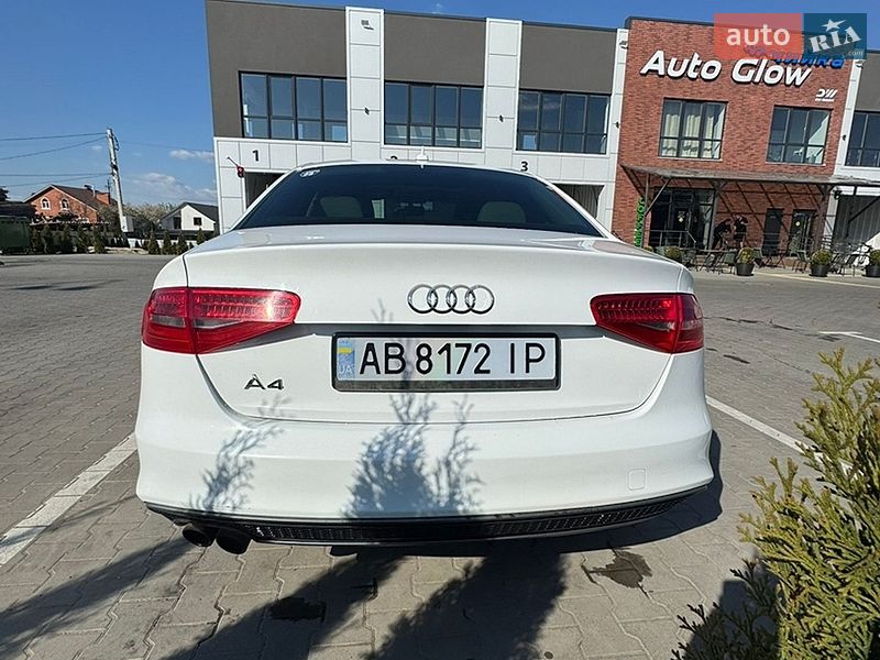 Седан Audi A4 2015 в Виннице