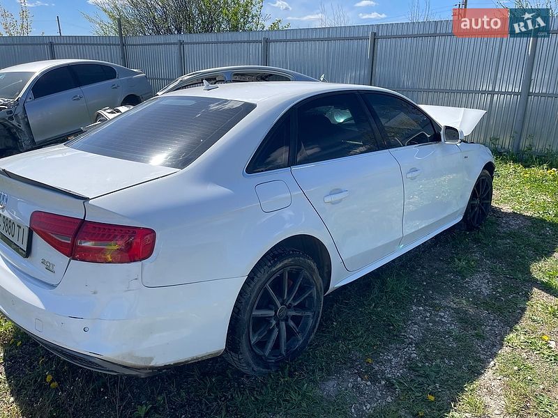 Седан Audi A4 2013 в Тернополе