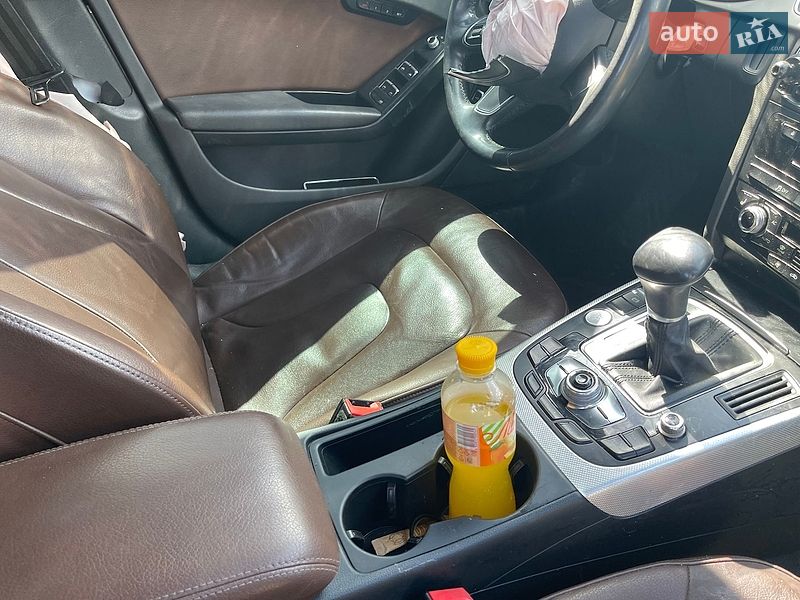 Седан Audi A4 2013 в Тернополе