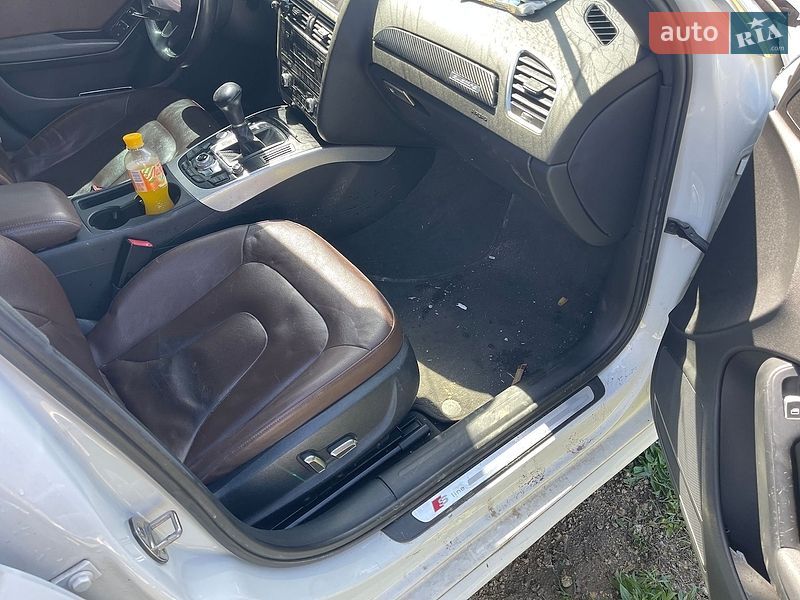 Седан Audi A4 2013 в Тернополе