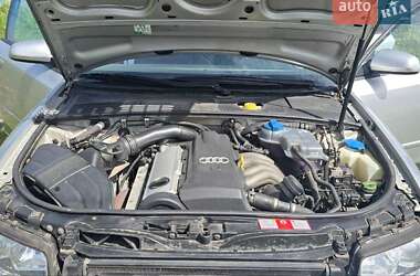 Седан Audi A4 2002 в Киеве