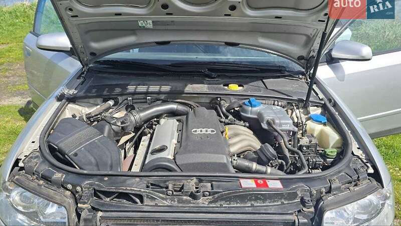 Седан Audi A4 2002 в Киеве