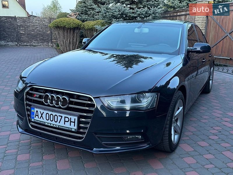 Седан Audi A4 2012 в Харькове