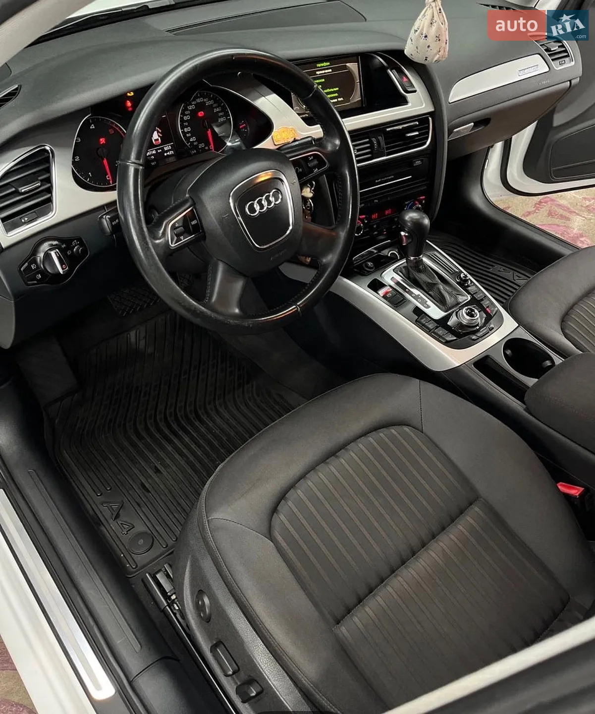 2010 Audi A4 - мініатюра 7