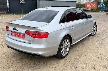 Седан Audi A4 2013 в Львове