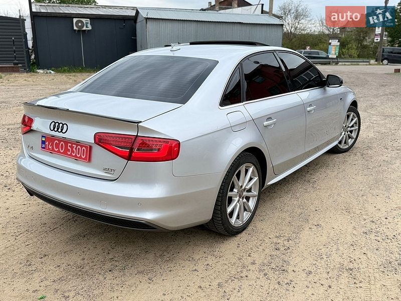 Седан Audi A4 2013 в Львове