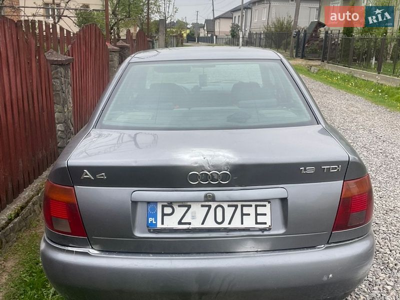 Седан Audi A4 1996 в Дрогобичі