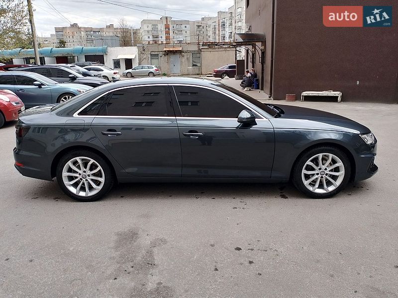 Седан Audi A4 2019 в Харкові