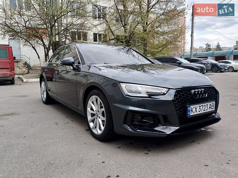 Седан Audi A4 2019 в Харкові