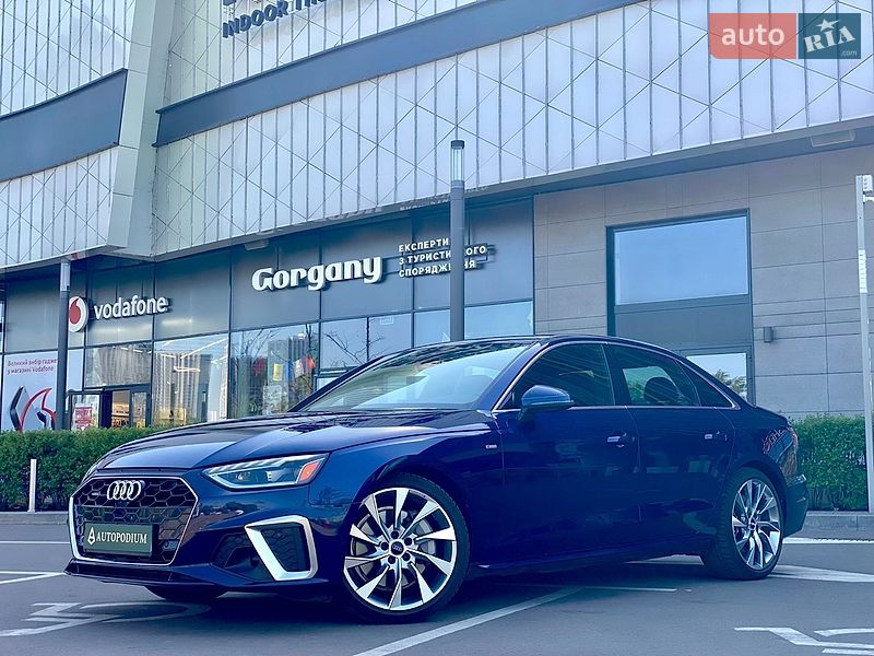 Седан Audi A4 2020 в Киеве