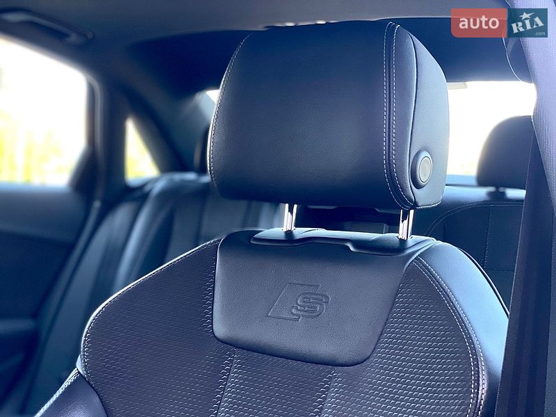 Седан Audi A4 2020 в Киеве