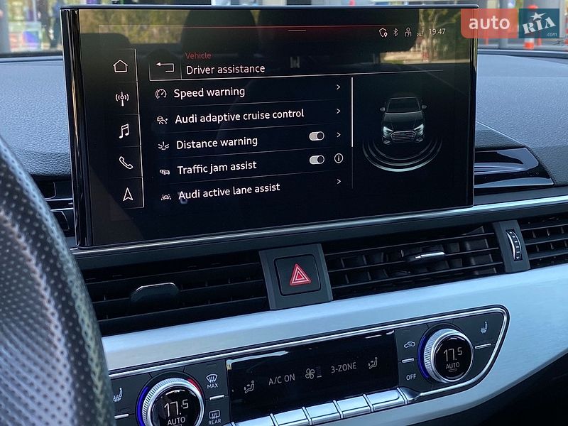 Седан Audi A4 2020 в Киеве