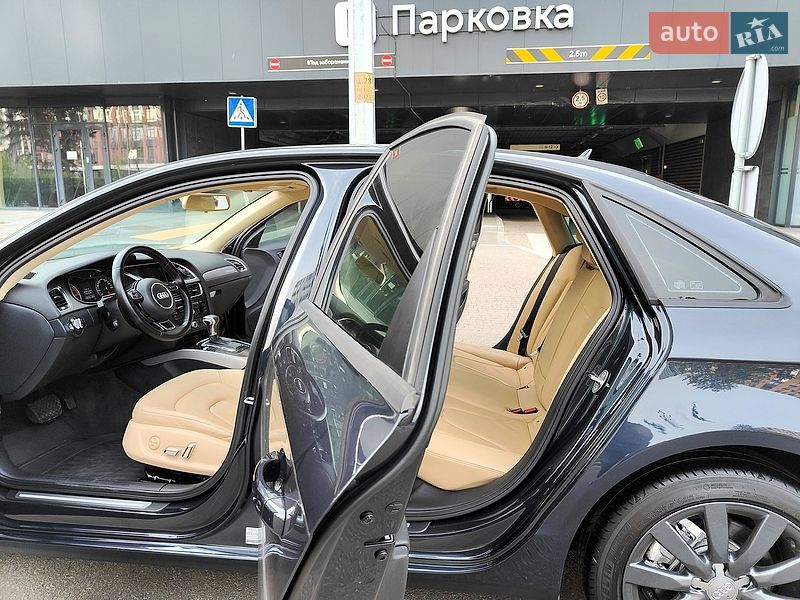 Седан Audi A4 2013 в Киеве