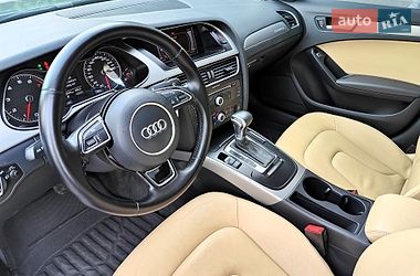 Седан Audi A4 2013 в Киеве