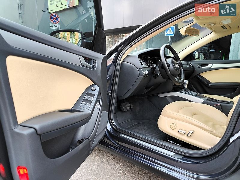 Седан Audi A4 2013 в Киеве